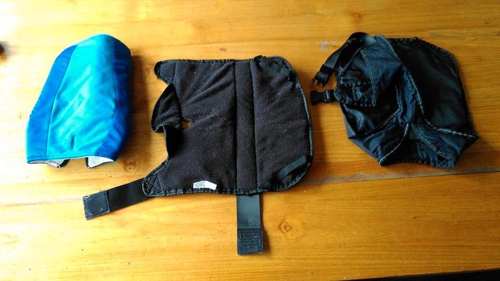 Romper en regendekjes voor kleine hond., Dieren en Toebehoren, Hondenkleding, Zo goed als nieuw, Hondenjas, Ophalen of Verzenden