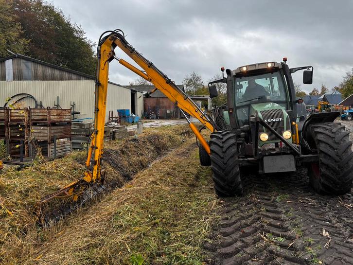 FENDT 711 Vario met Herder maaiarm inclusief werktuigen, Zakelijke goederen, Agrarisch | Tractoren, meer dan 10000, Fendt, 80 tot 120 Pk