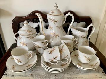 Antieke Brussels porselein koffieservies met korenaren deco beschikbaar voor biedingen
