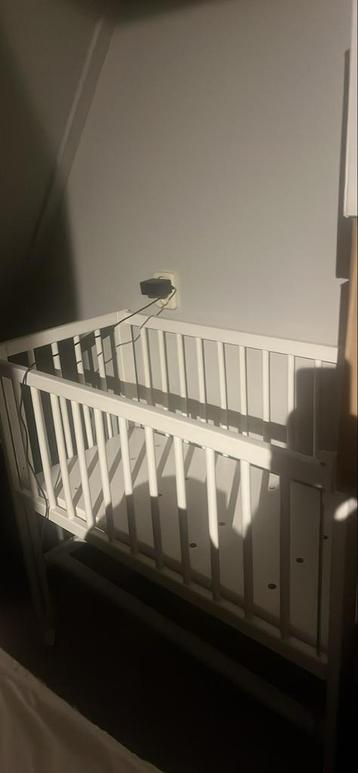 Cosleeper met matras beschikbaar voor biedingen