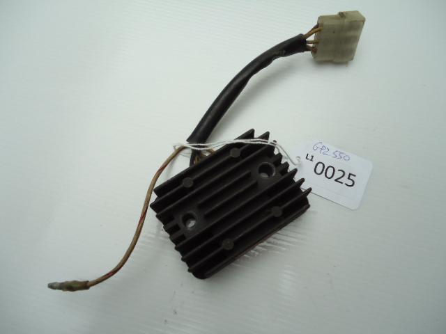 GPZ550 1981 - 1985 Kawasaki Spanningsregelaar D1-22411, Motoren, Accessoires | Overige