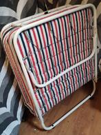 Op/inklapbaar logeer bed
Ingeklapt, Huis en Inrichting, Ophalen, Eenpersoons