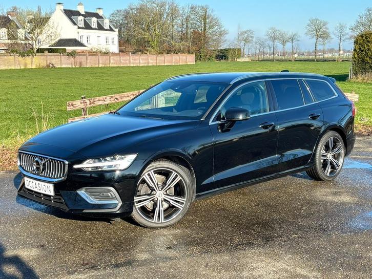Volvo V60 2.0 T4 Inscription / 2019/ Camera/ 19 inch / Leder, Auto's, Volvo, Bedrijf, V60, ABS, Achteruitrijcamera, Adaptieve lichten