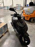 Zip 4 takt, Fietsen en Brommers, Scooters | Piaggio, Ophalen, Zip, Zo goed als nieuw, Benzine