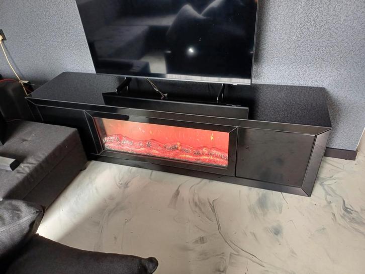 Tv meubel kastje spiegelglas zwart elektrische sfeerhaard, Huis en Inrichting, Kasten | Televisiemeubels, Zo goed als nieuw, Minder dan 100 cm