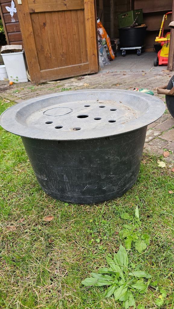 Ton met plaat waar waterornament op geplaatst kan worden, Tuin en Terras, Waterpartijen en Fonteinen, Zo goed als nieuw, Waterornament