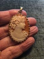 Vintage gouden Camee Hanger, Gebruikt, Ophalen of Verzenden, Goud, Overige kleuren