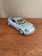 Aston Martin Vanquish 1:18, Ophalen of Verzenden, Zo goed als nieuw, Auto, Bburago