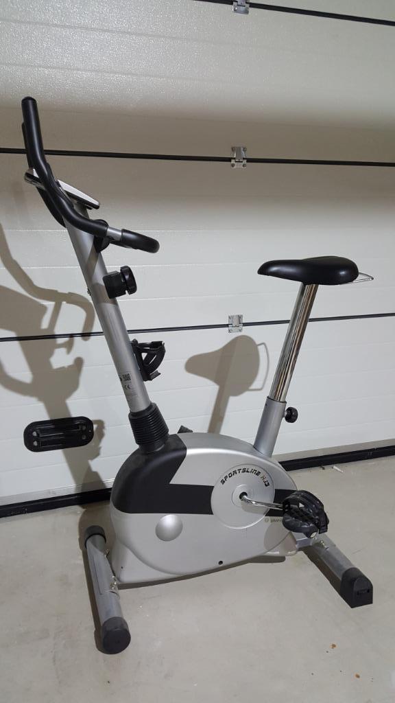 Hometrainer huisfiets, Sport en Fitness, Fitnessapparatuur, Gebruikt, Hometrainer, Benen, Metaal, Ophalen