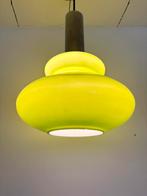 Erg leuke Vintage, retro groene opaalglazen hanglamp ‘70, Gebruikt, Vintage retro midcentury design space age Dutch design antiek