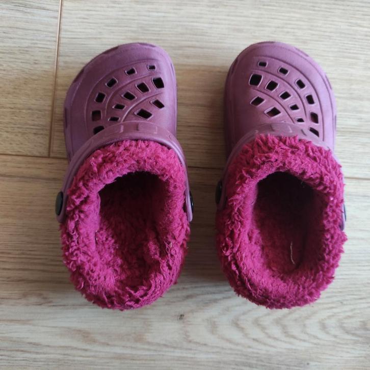 Kinder crocsjes ., Kinderen en Baby's, Kinderkleding | Schoenen en Sokken, Gebruikt, Laarzen, Jongen of Meisje, Ophalen of Verzenden