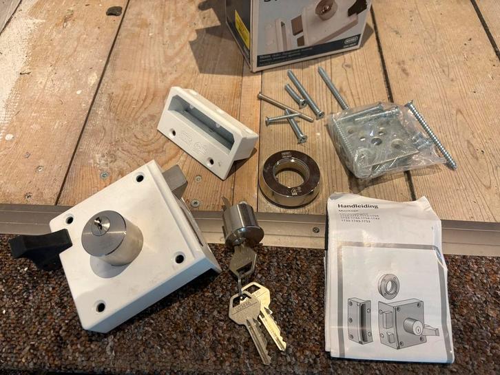 Nemef Opdekslot 4154/02LS NIEUW, Doe-het-zelf en Verbouw, Hang- en Sluitwerk, Zo goed als nieuw, Slot, Rvs, Ophalen of Verzenden