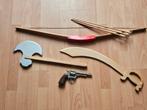 klapper pistool, houten bijl en zwaard + pijl en boog, Ophalen, Gebruikt