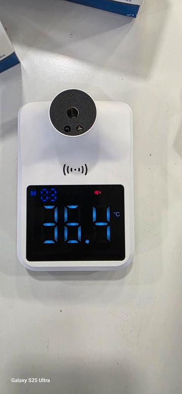 Digitale Temperatuurmeter beschikbaar voor biedingen