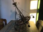 Antieke hanglamp van wagenwiel opknapper, Ophalen