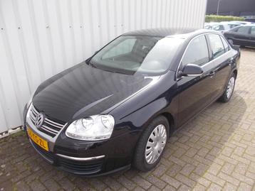 Volkswagen Jetta 2.0 FSI Comfortline ( APK KEURING BIJ AFLEV beschikbaar voor biedingen
