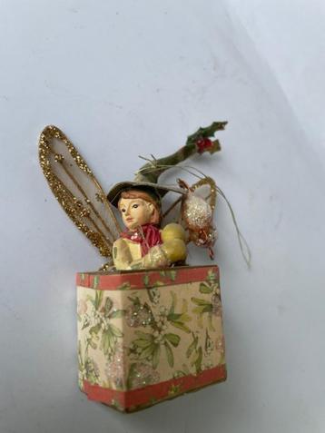 kerstdecoratie Gisela Graham. Elfje in doosje. Kerstmis. beschikbaar voor biedingen