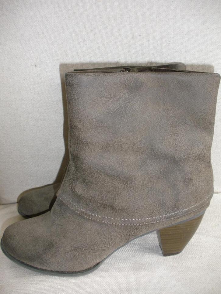 NATURE BREEZE laarzen taupe grijs bruin maat 41, Kleding | Dames, Schoenen, Zo goed als nieuw, Hoge laarzen, Bruin, Ophalen of Verzenden