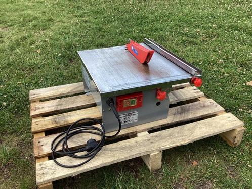 Tegelzaagmachine Kinzo, Doe-het-zelf en Verbouw, Gereedschap | Zaagmachines, Gebruikt, Cirkelzaag, Minder dan 600 watt, 30 tot 70 mm