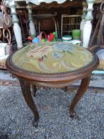 mooie antieke tabouret, Ophalen