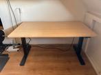 Elektrisch verstelbaar zit / sta bureau, Ophalen, Elektrisch, Zo goed als nieuw, Bureau