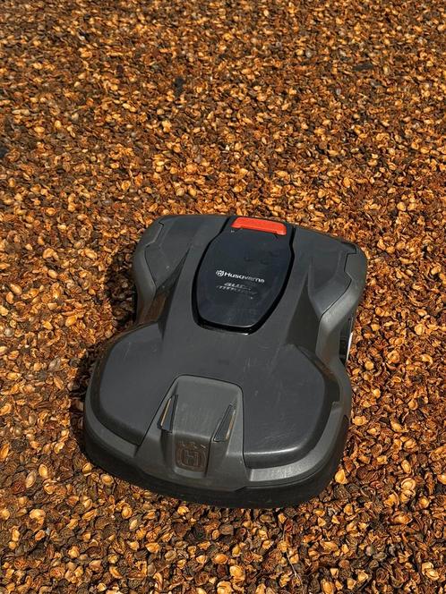 Husqvarna Automower 415x, Tuin en Terras, Robotmaaiers, Zo goed als nieuw, Ophalen