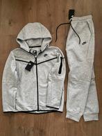 Nike tech fleece, Maat 52/54 (L), Overige typen, Nieuw, Ophalen of Verzenden