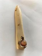 Antieke ivoor brieven opener met kuiken met een agaat, Verzenden