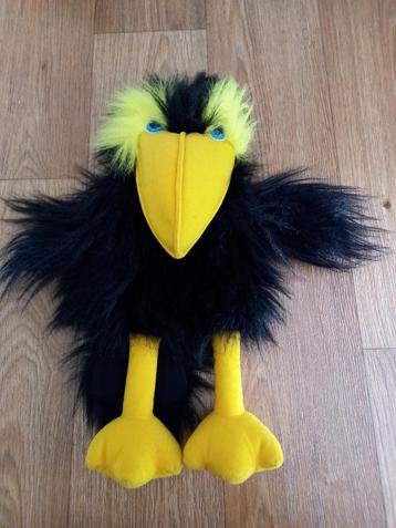 Handpop vogel/raaf/kraai met piepje in de snavel 40 cm. beschikbaar voor biedingen