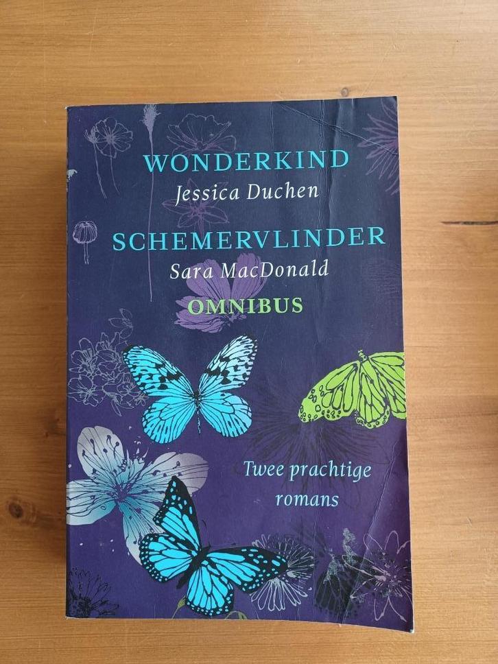 Wonderkind / Schemervlinder omnibus, Boeken, Romans, Gelezen, Europa overig, Ophalen of Verzenden