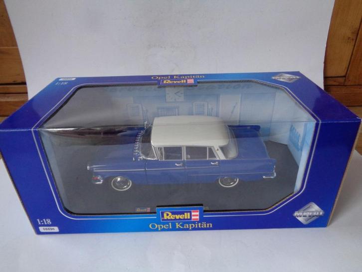 Revell Opel Kapitan in doos. Die-cast metal,  1/18,  2005, Hobby en Vrije tijd, Modelauto's | 1:18, Zo goed als nieuw, Auto, Revell