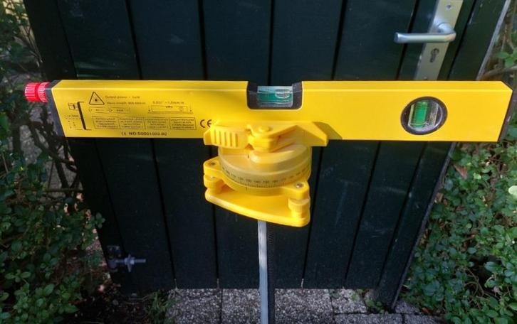 Laserset 40 cm, Base met Statief, Wisvo Tools, Doe-het-zelf en Verbouw, Meetapparatuur, Zo goed als nieuw, Afstand, Ophalen of Verzenden