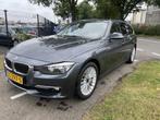 BMW 3 Serie Touring 318d Luxury | Navigatie | Trekhaak, 21 km/l, 4 cilinders, 3-Serie, Te koop