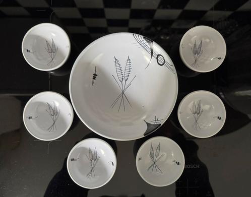 Flora Capri pindastel pindaset plateel, Antiek en Kunst, Antiek | Servies compleet, Ophalen of Verzenden