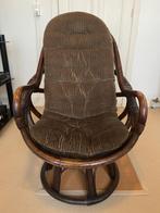 Rotan Manou draaistoel, vintage stoel in goede staat., Vintage, Riet of Rotan, Zo goed als nieuw, Ophalen