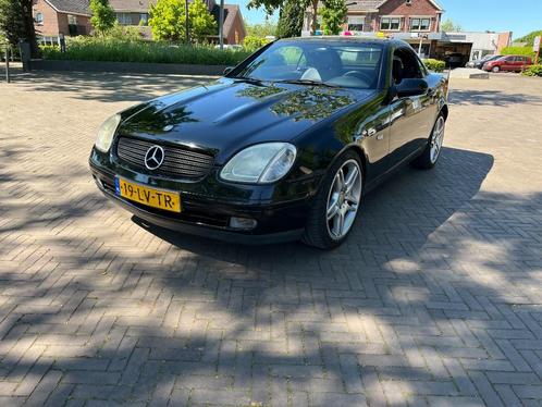 Mercedes-Benz SLK 2.3 Slk230 Kompr Roadster AUT 1998 Zwart, Auto's, Mercedes-Benz, Bedrijf, SLK, ABS, Airbags, Alarm, Centrale vergrendeling