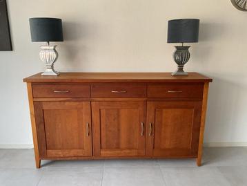 Mooi kersenhouten Dressoir + Bijpassende Broodkast beschikbaar voor biedingen