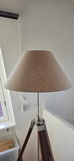 Driepoot lamp, vloerlamp, tripod, Huis en Inrichting, Lampen | Vloerlampen, Ophalen, Zo goed als nieuw