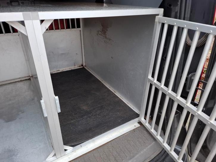 Autokennel, Dieren en Toebehoren, Hondenhokken, Zo goed als nieuw, 110 cm of meer, Ophalen