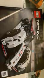 Lego Technic 42137, Kinderen en Baby's, Speelgoed | Duplo en Lego, Ophalen of Verzenden, Zo goed als nieuw