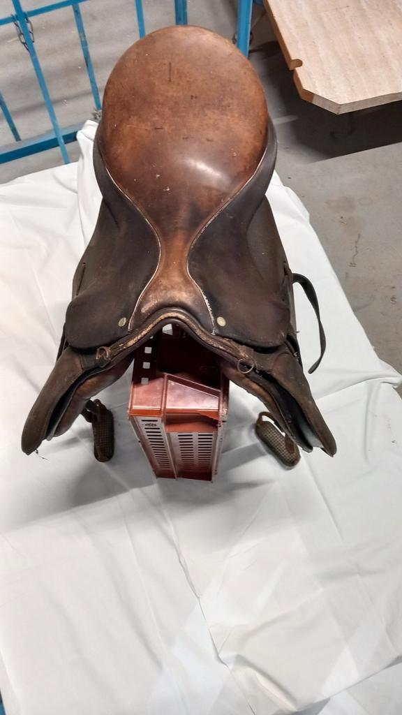 Vintage Paardenzadels - Alles in 1 Koop!, Antiek en Kunst, Curiosa en Brocante, Ophalen