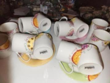 Kop en schotels. ( 12 x) beschikbaar voor biedingen