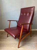 Mid - century modern fauteuil  met bordeaux rood skail leer, Ophalen, Gebruikt, 50 tot 75 cm, Leer
