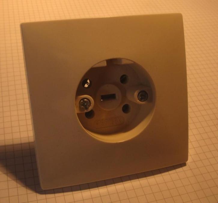 Perilex Contactdoos., Hobby en Vrije tijd, Overige Hobby en Vrije tijd, Nieuw, Ophalen of Verzenden