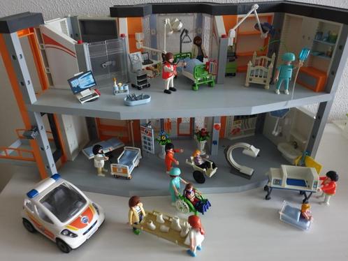 Playmobil ziekenhuis met accessoires en poppetjes, Kinderen en Baby's, Speelgoed | Playmobil, Zo goed als nieuw, Complete set