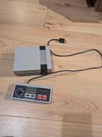 Nintendo mini nes classic, Spelcomputers en Games, Spelcomputers | Nintendo NES, Ophalen of Verzenden, Zo goed als nieuw, Met 1 controller