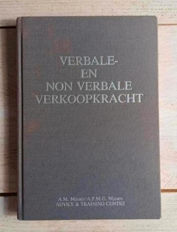 A.M. Nijssen - Verbale en non-verbale verkoopkracht beschikbaar voor biedingen