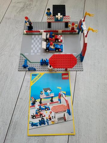 Lego Legoland race auto Start / Finish (set 6381) boekje. 