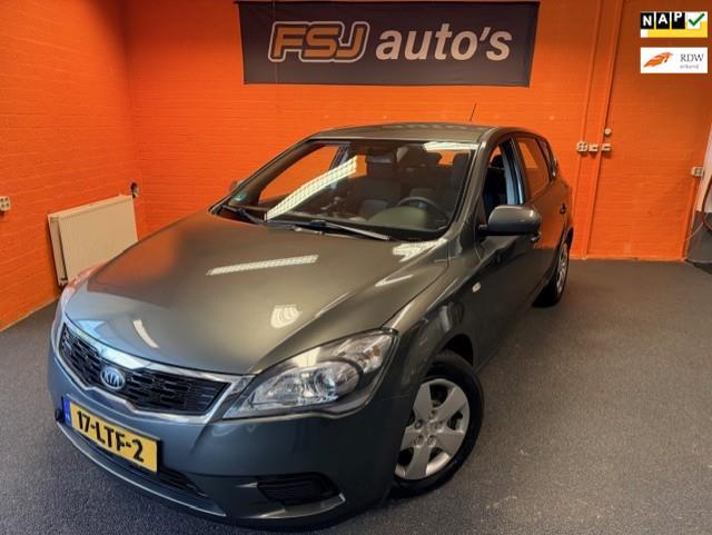 Kia Cee'd 1.4 CVVT X-TRA / AIRCO / APK 02-12-2026 !, Auto's, Kia, Bedrijf, Te koop, (Pro) Cee d, ABS, Airbags, Airconditioning