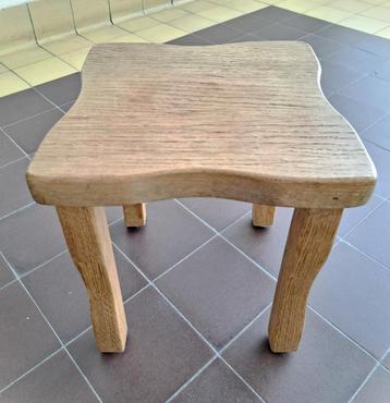 vintage licht eiken bijzettafel plantentafel brutalist kruk beschikbaar voor biedingen